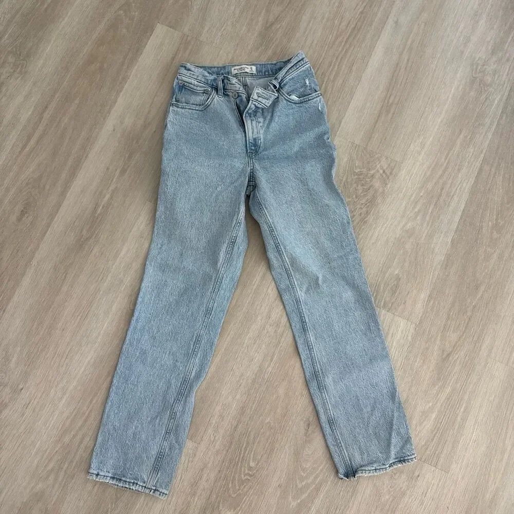 A&F | 90s Straight Ultra High Rise | Size 27 - Picture 3 of 5